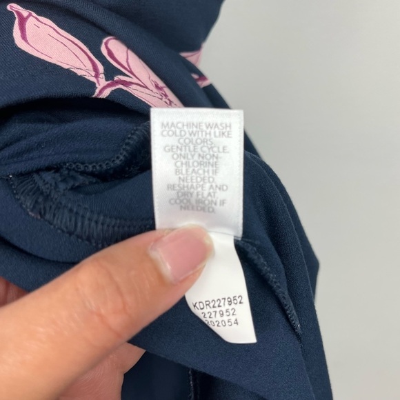 J. Jill Wearever Collection Blue Pink Floral Dress Transitional V Neck‎ Cozy LP - Picture 4 of 7